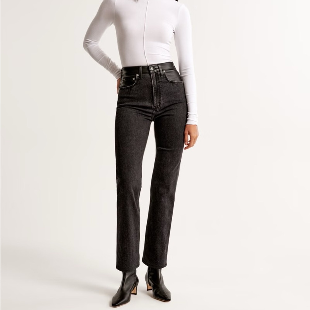 Abercrombie Mixed Fabric Ultra High Rise
Ankle Straight Jean